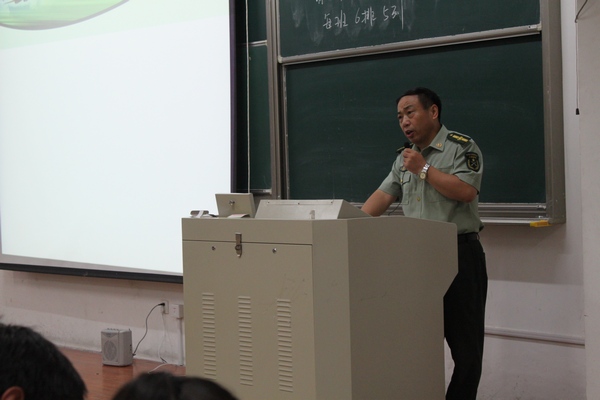 军训竞青春，环土展军魂 --记环土学院2012级军训动员大会