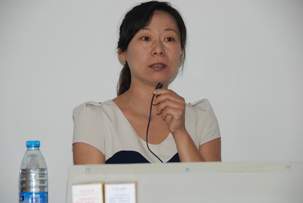 2013级新生入学指南讲座举行