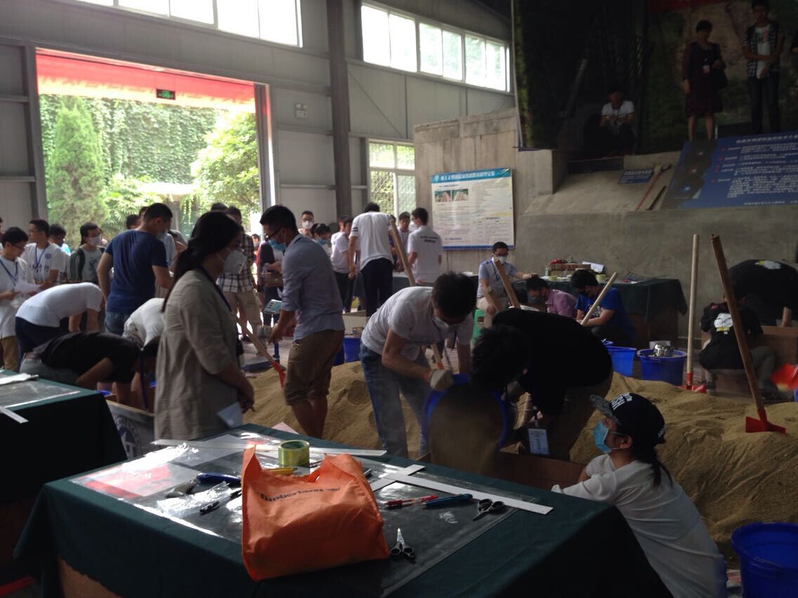 环土学子在第二届全国大学生加筋土挡墙设计大赛总决赛中喜获佳绩